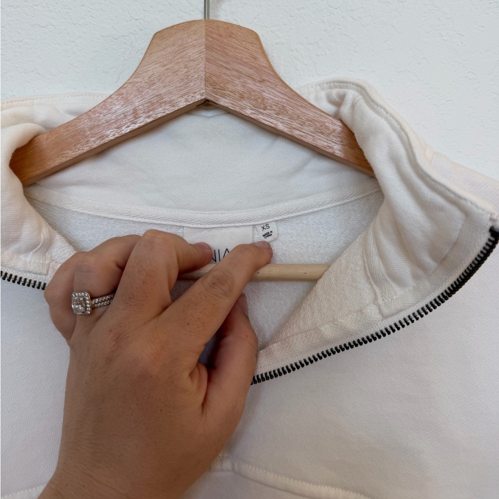 NIA The Brand Cinched Half Zip in White Size XS Crewneck Sweatshirt Athleisure - Picture 5 of 6